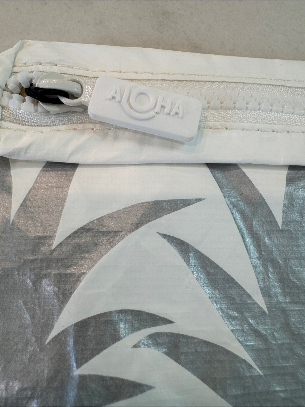 ALOHA Collection White Pouch with Silver Pineapple Print - Picture 4 of 9